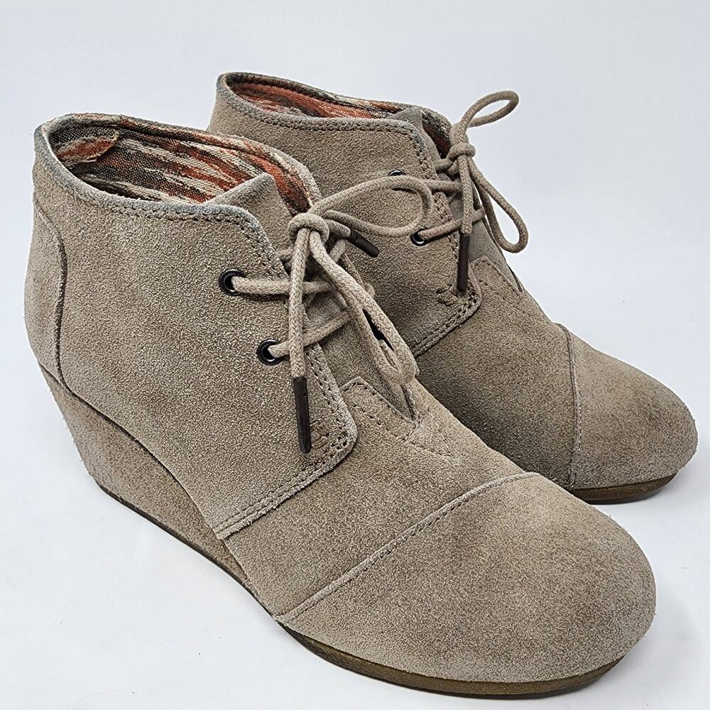 Toms Wedge Bootie Women 7.5 Desert Wedge Lace up Bootie in Taupe Suede 300415